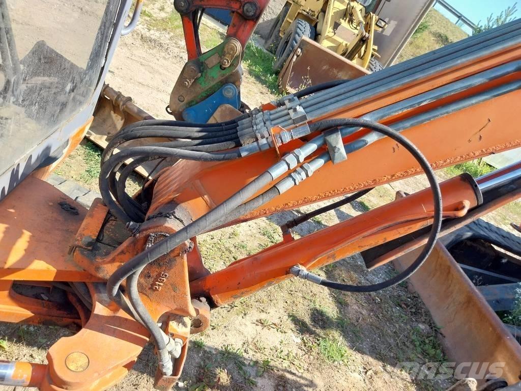 Hitachi EX 30-2 Mini bageri <7t
