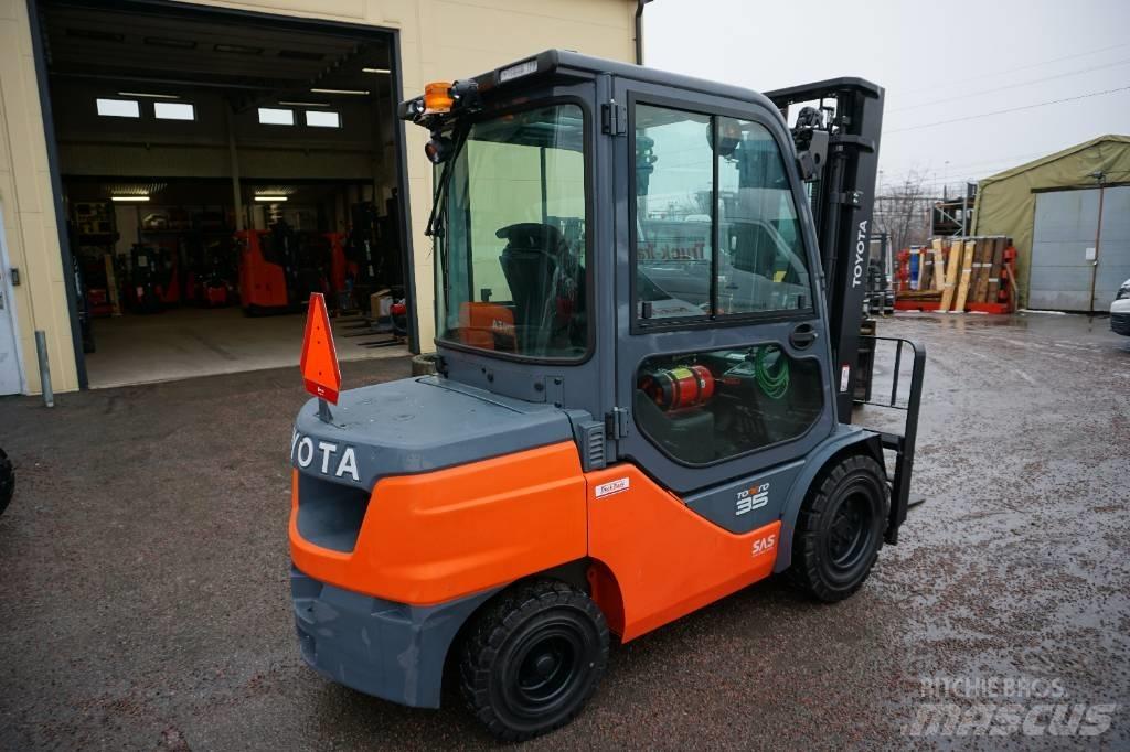 Toyota 52-8FDJF35 Dizelski viličari