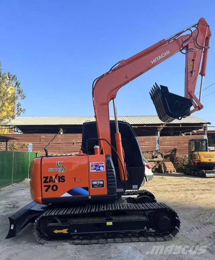 Hitachi 70 Mini bageri <7t