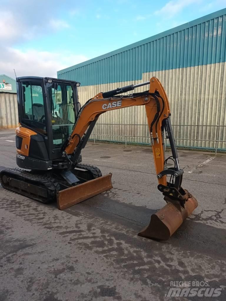 CASE CX 25 D Mini bageri <7t