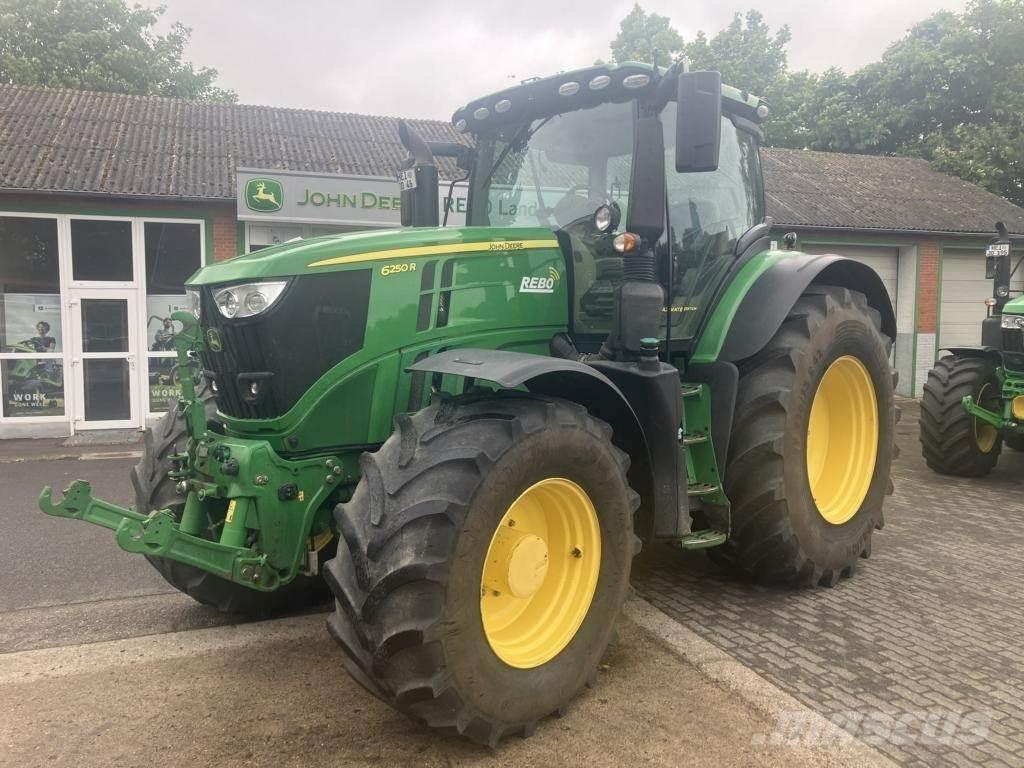John Deere 6250R Traktori