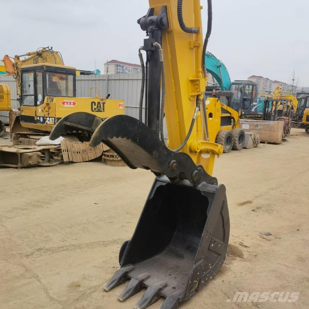 Komatsu PC78US Midi bageri 7t – 12t