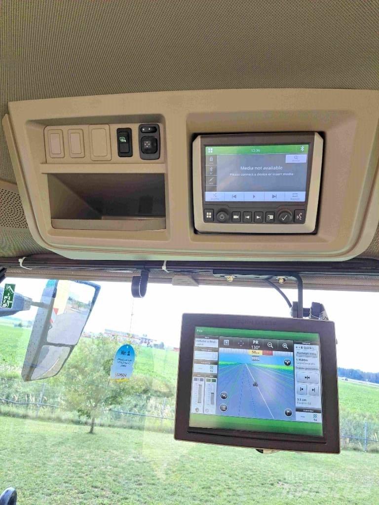 John Deere 8R410 Traktori