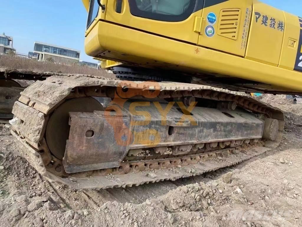 Komatsu PC 210-7 Bageri gusjeničari