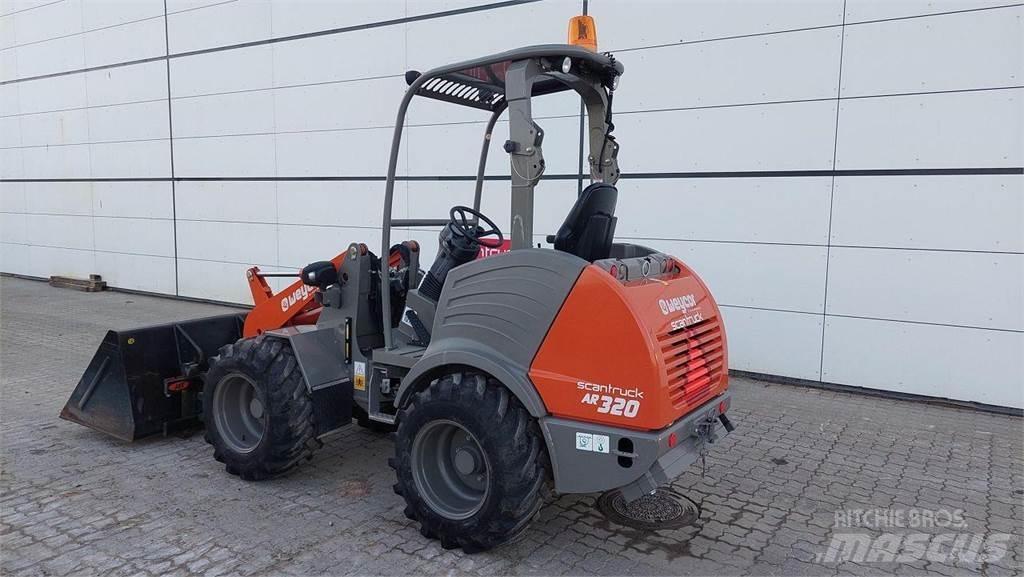 Weycor AR320 Agrar Višenamjenski utovarivači