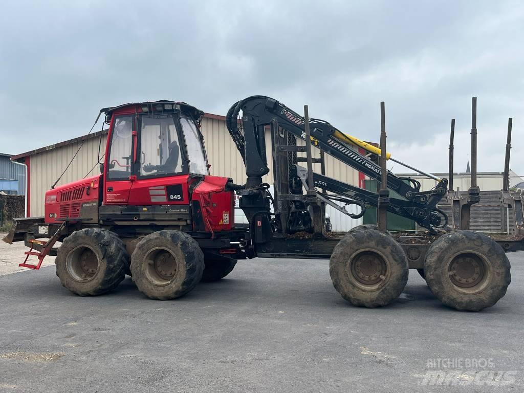 Komatsu 845 Forvarderi