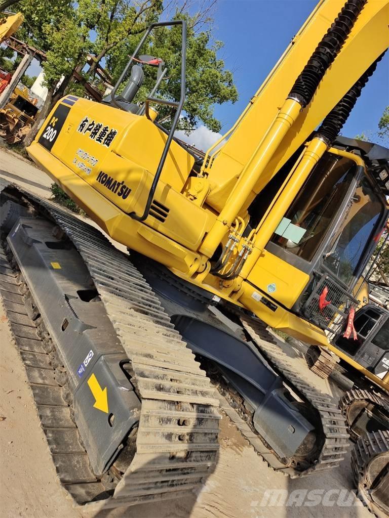 Komatsu PC 200 Bageri gusjeničari