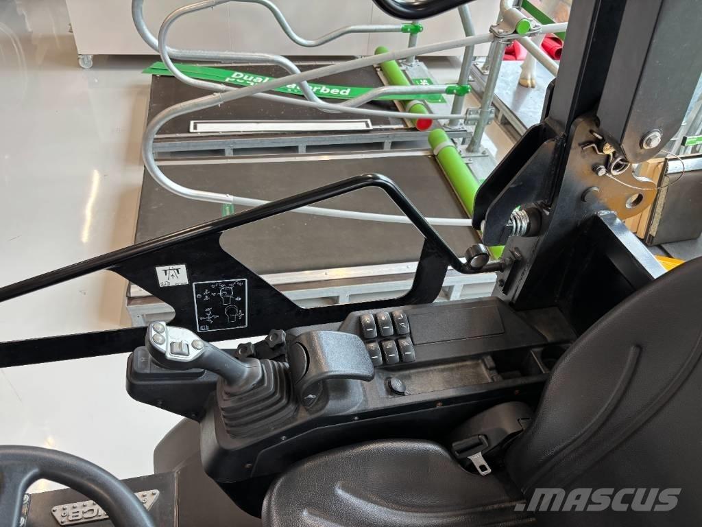 JCB 403 E Višenamjenski utovarivači