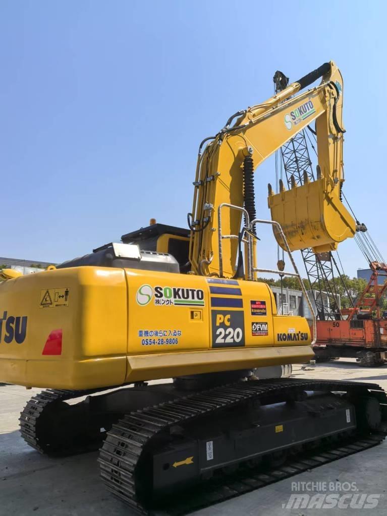 Komatsu PC 220-8 Bageri gusjeničari