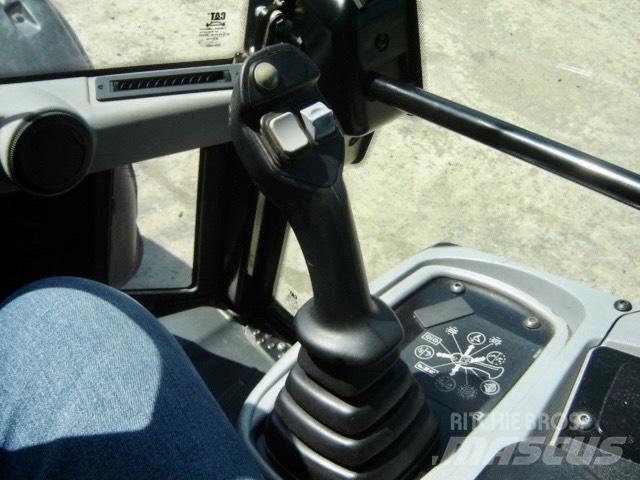 CAT 906 M Utovarivači na kotačima