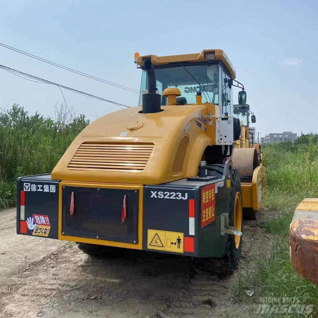 XCMG XS 223 J Valjci sa jednim bubnjem