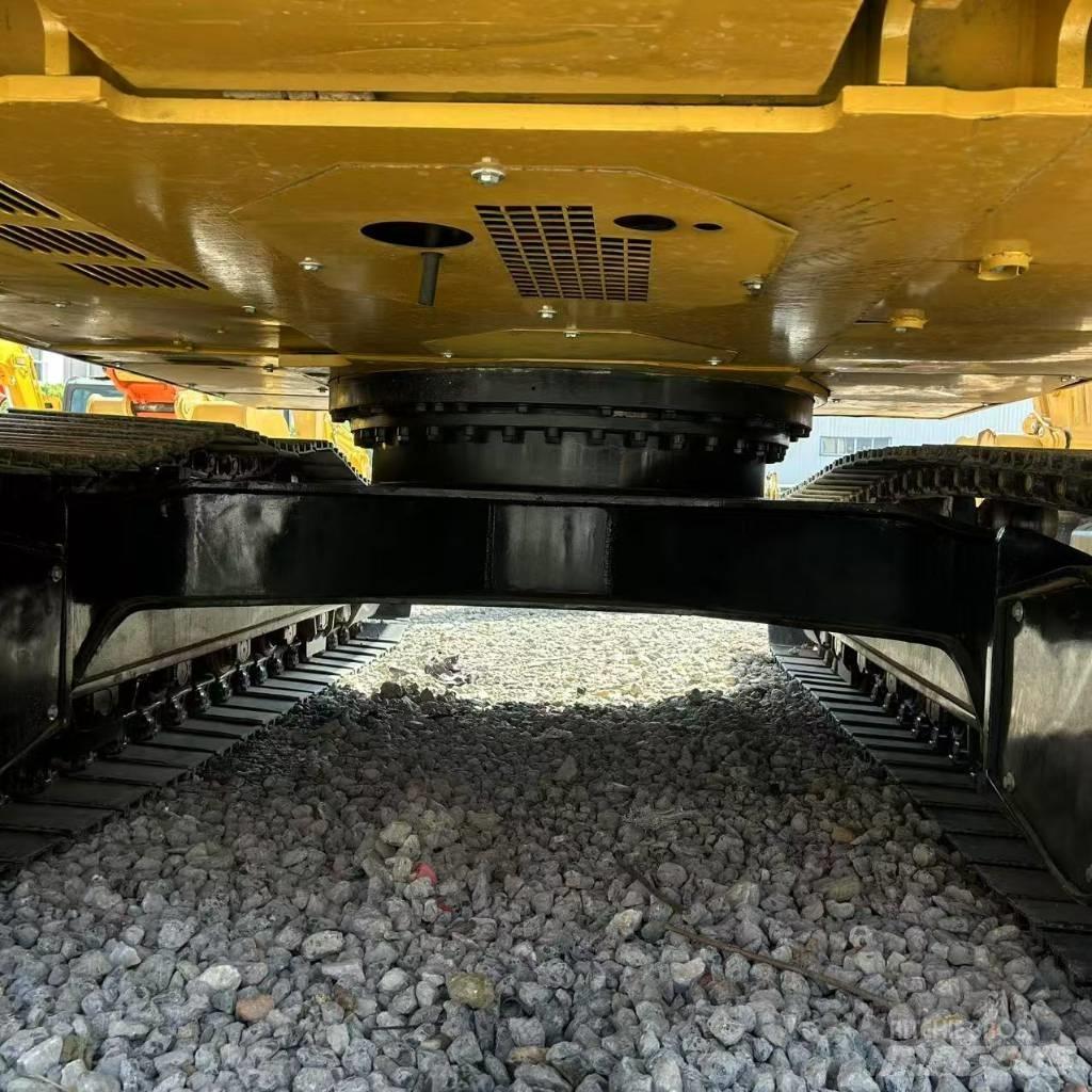 CAT 324D2L Bageri gusjeničari