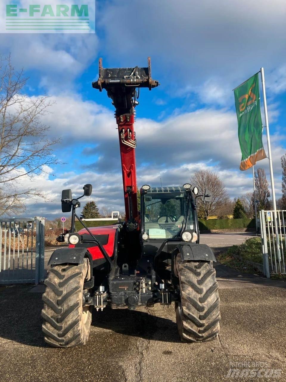 Case IH 635 Poljoprivredni teleskopski utovarivači