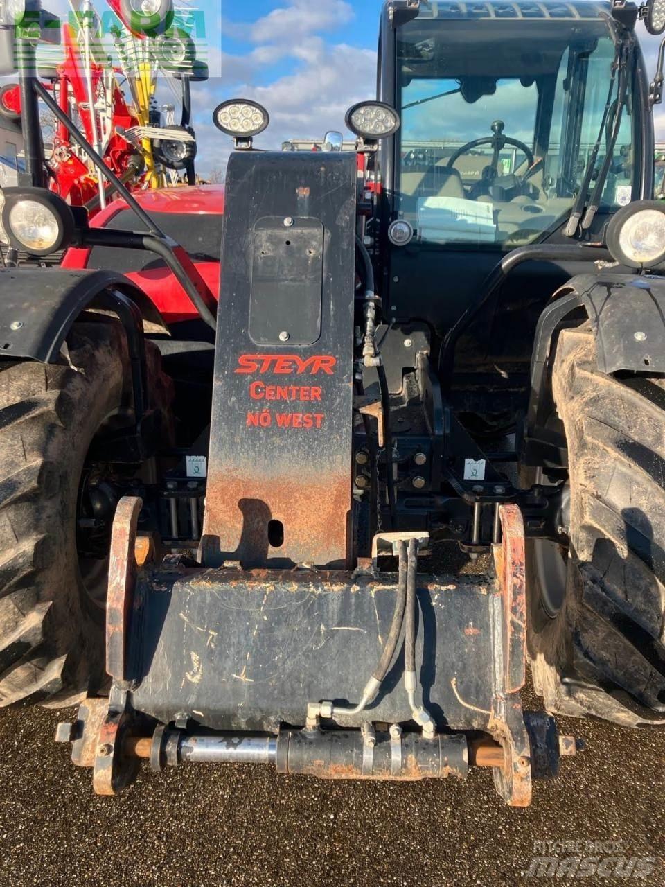 Case IH 635 Poljoprivredni teleskopski utovarivači