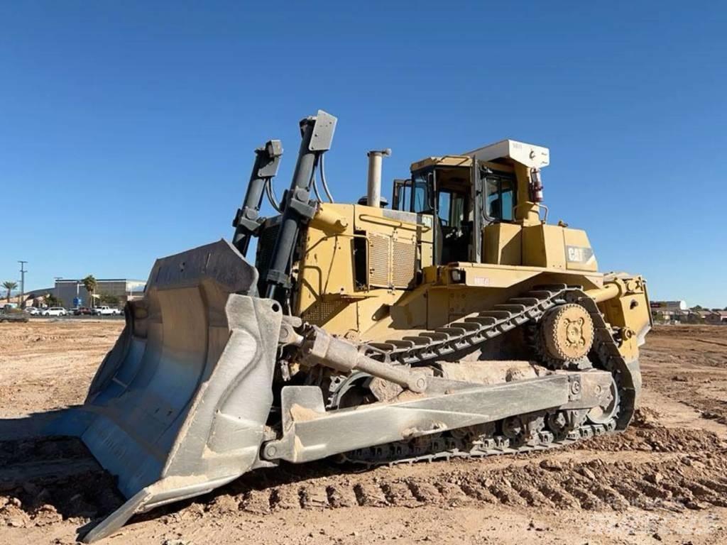 CAT D10R Buldožeri gusjeničari