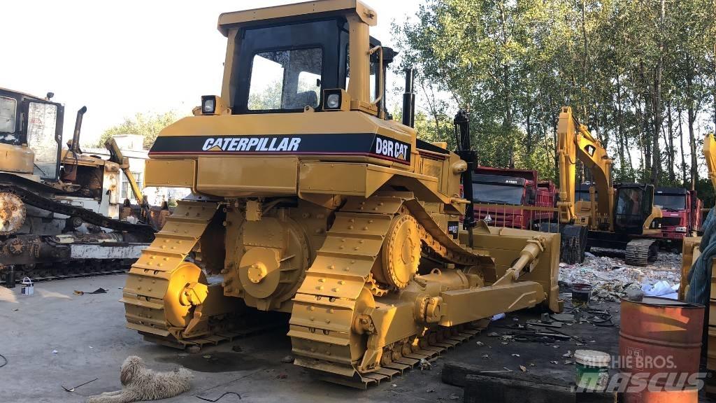 CAT D 8 R Buldožeri gusjeničari