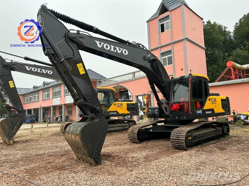 Volvo EC 240 Bageri gusjeničari