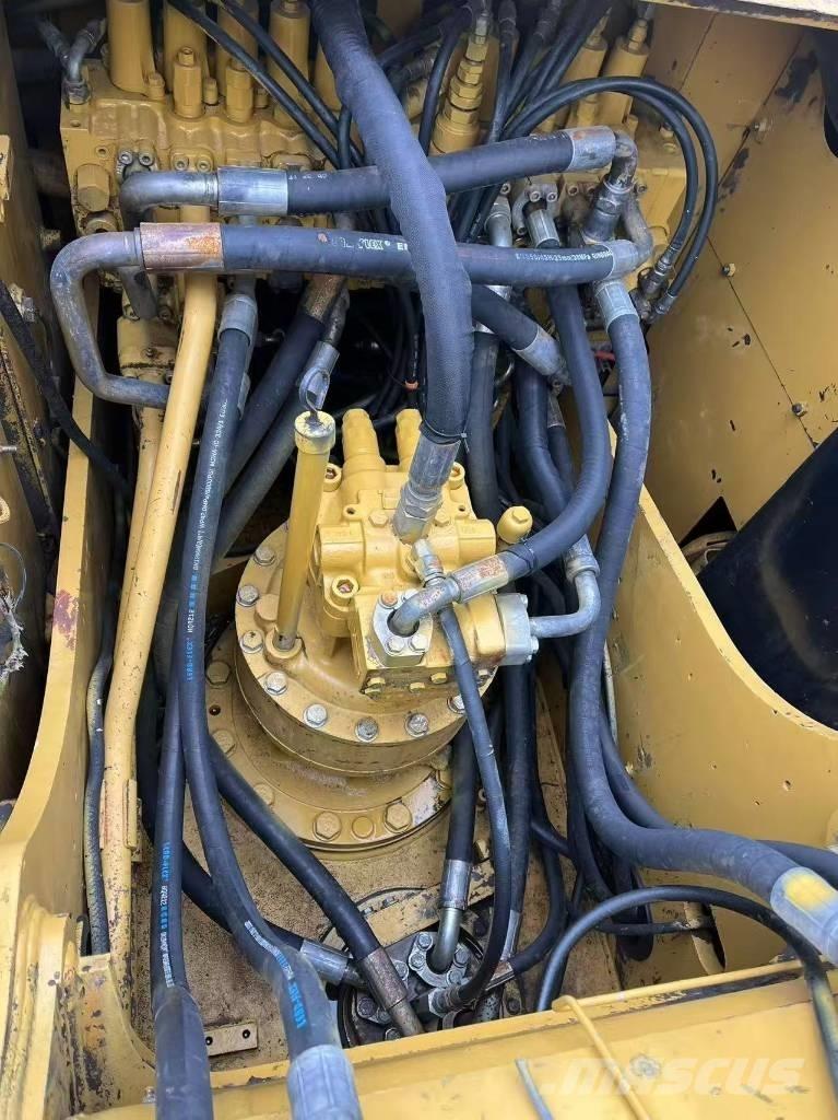 CAT 320 D Bageri gusjeničari