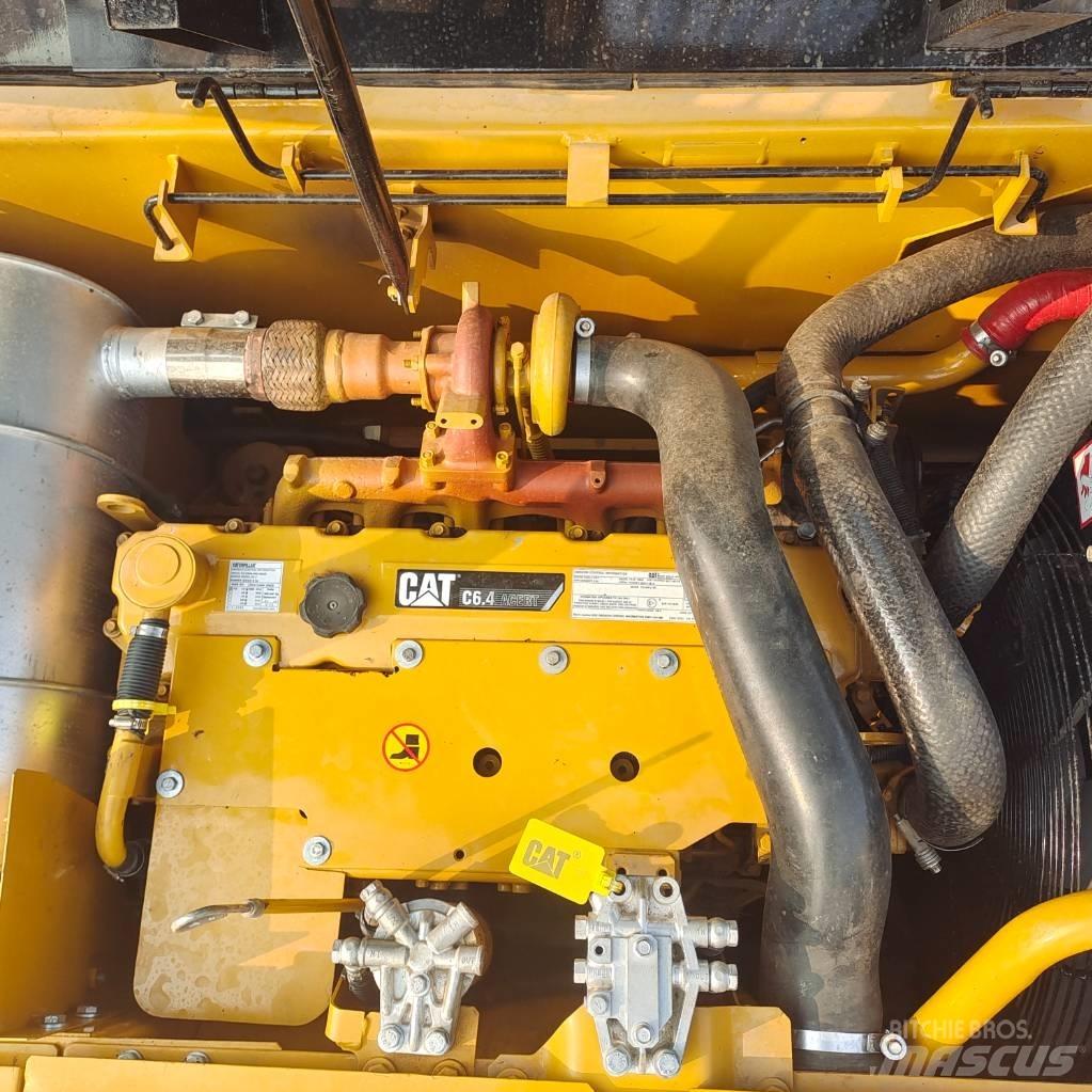 CAT 320D Bageri gusjeničari