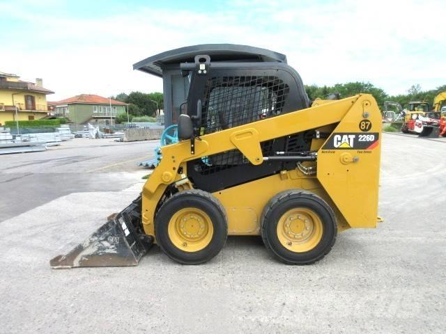 CAT 226 D Skid steer mini utovarivači