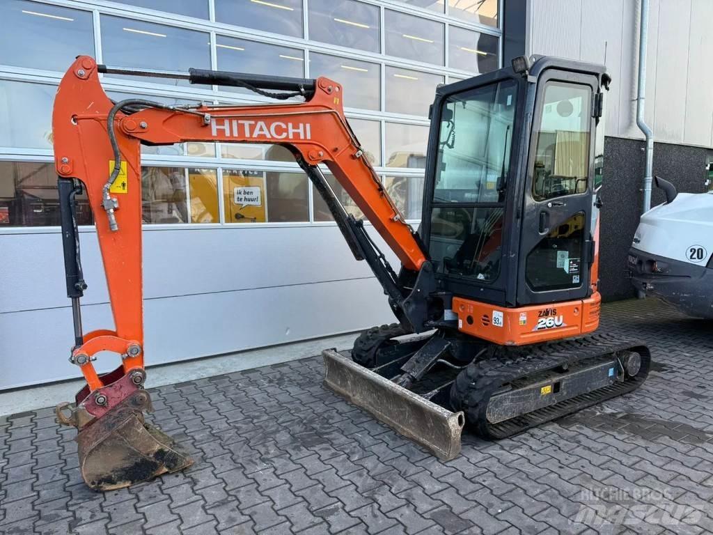 Hitachi ZX26U-6 CR Mini bageri <7t