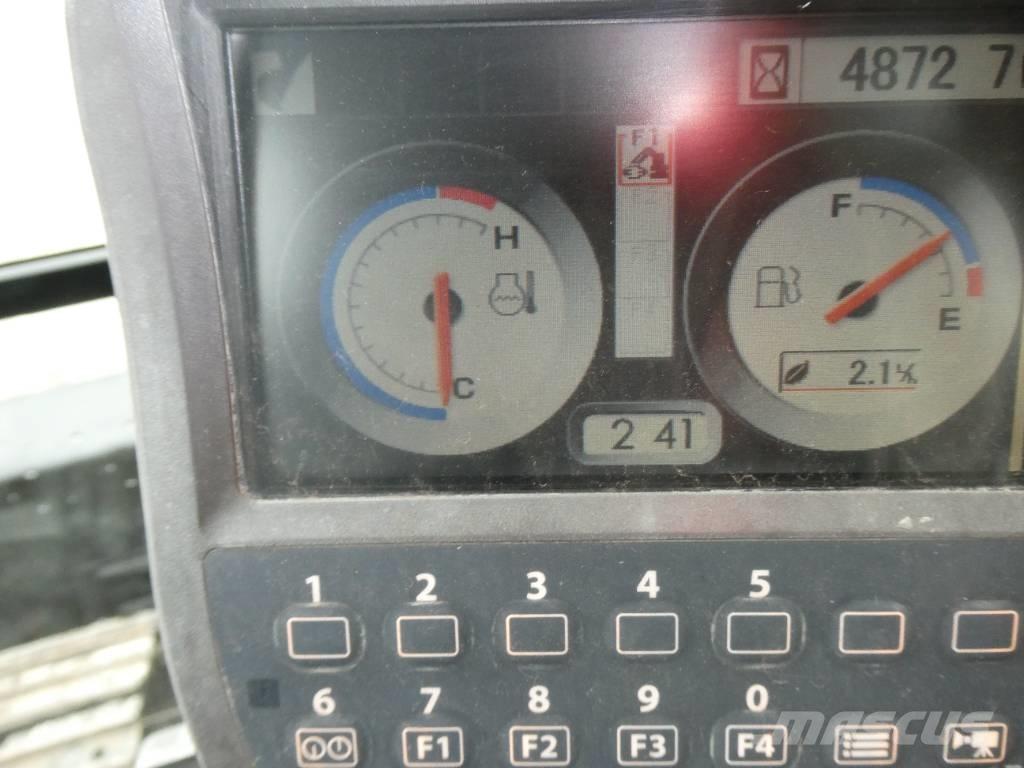 Hitachi ZX 135 US-3 Bageri gusjeničari