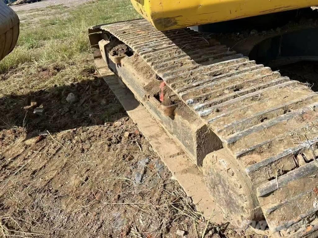 Komatsu PC 200 Bageri gusjeničari