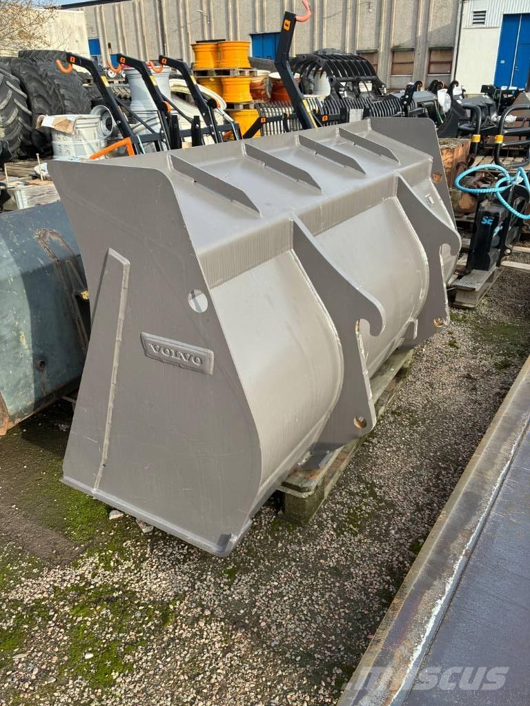 Volvo Skopa Kašike / Korpe