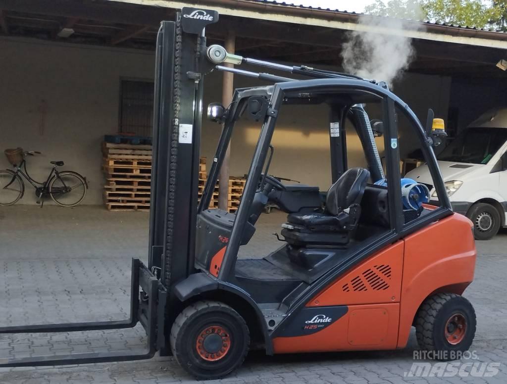 Linde H 25 T - 02 Plinski viličari