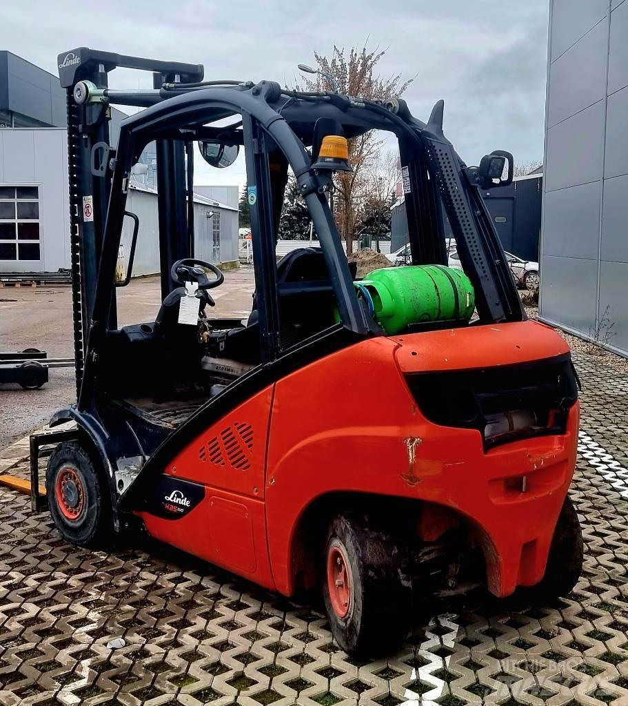 Linde H 25 T - 02 Plinski viličari