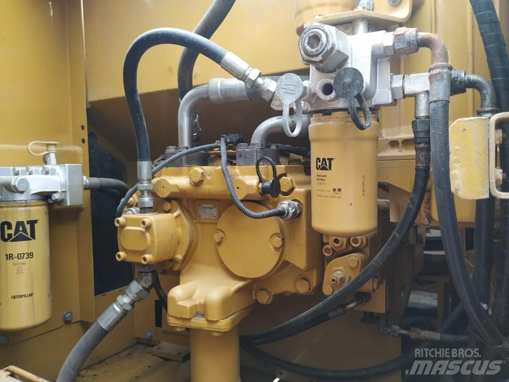 CAT 320 D Bageri gusjeničari