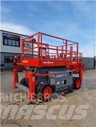 SkyJack SJ 6832 RT Škaraste platforme