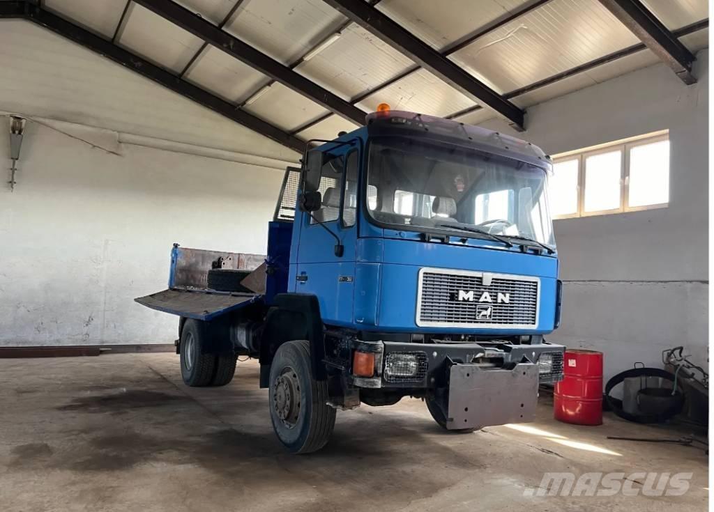 MAN 18-232 Kiper kamioni