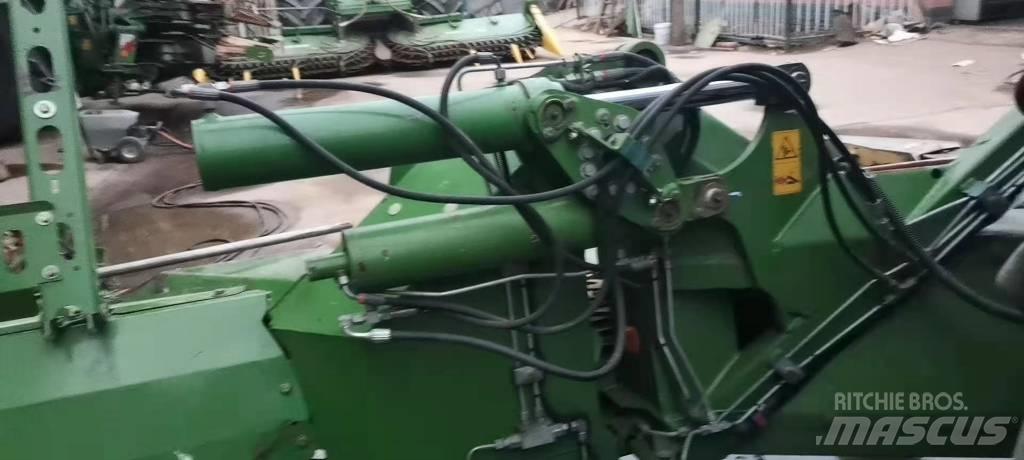 Krone Big X 1100 Strojevi za krmu na vlastiti pogon
