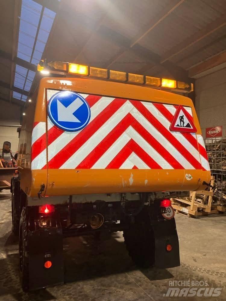 Mercedes-Benz unimog Strojevi za metenje