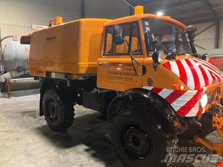 Mercedes-Benz unimog Strojevi za metenje