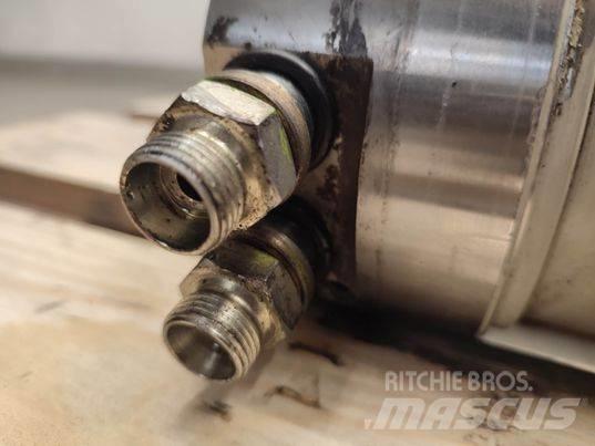 Merlo 40.25  actuator Boom I dipper ruke