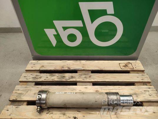 Merlo 40.25  actuator Boom I dipper ruke