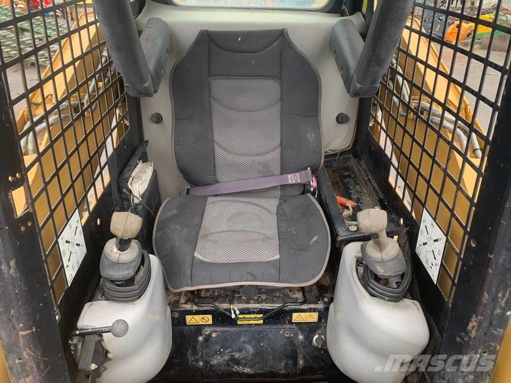 CAT 257 B Skid steer mini utovarivači