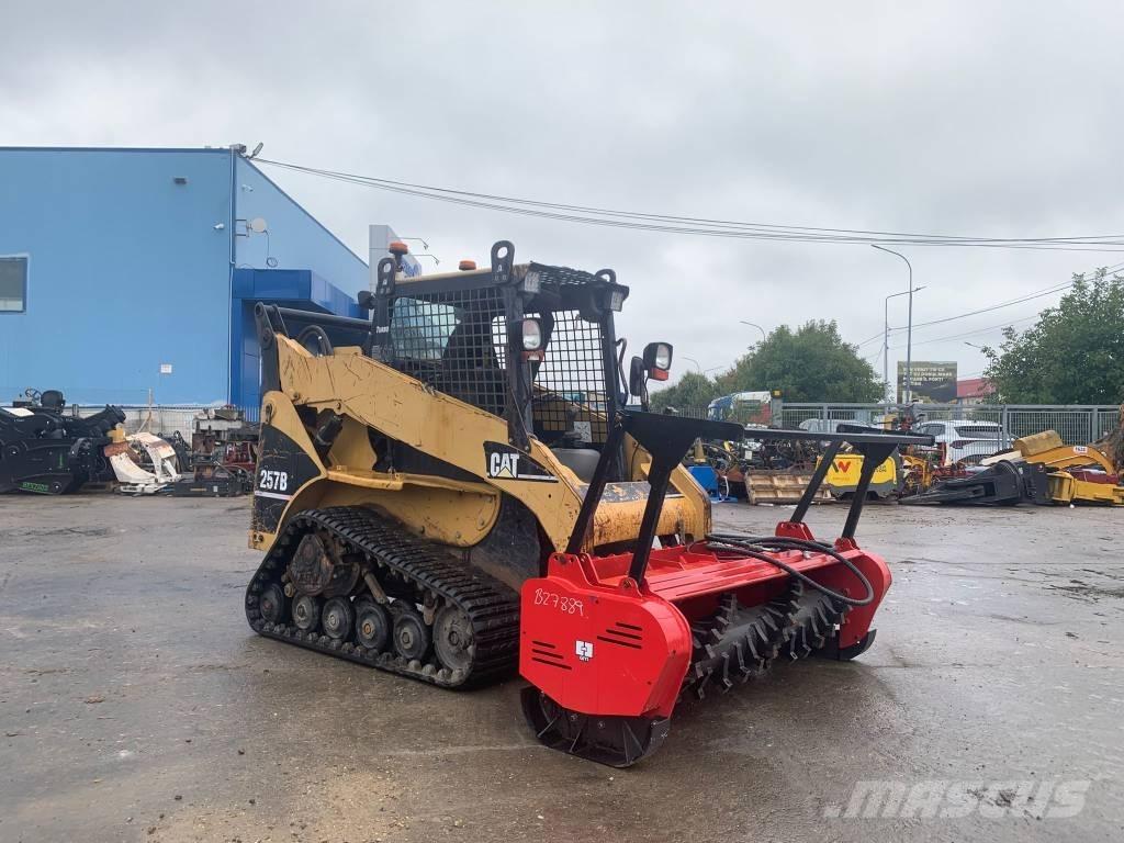 CAT 257 B Skid steer mini utovarivači