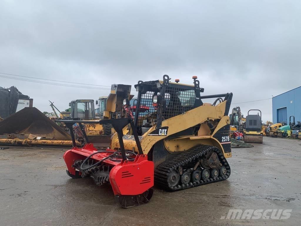CAT 257 B Skid steer mini utovarivači