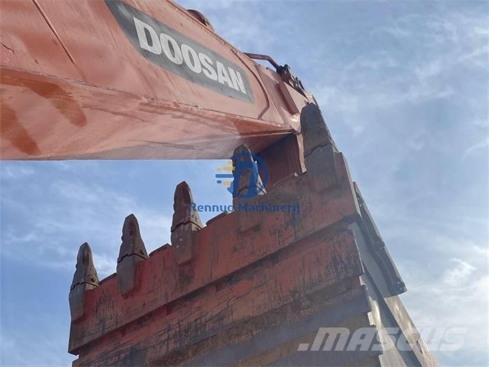 Doosan DX 380 LC Bageri gusjeničari