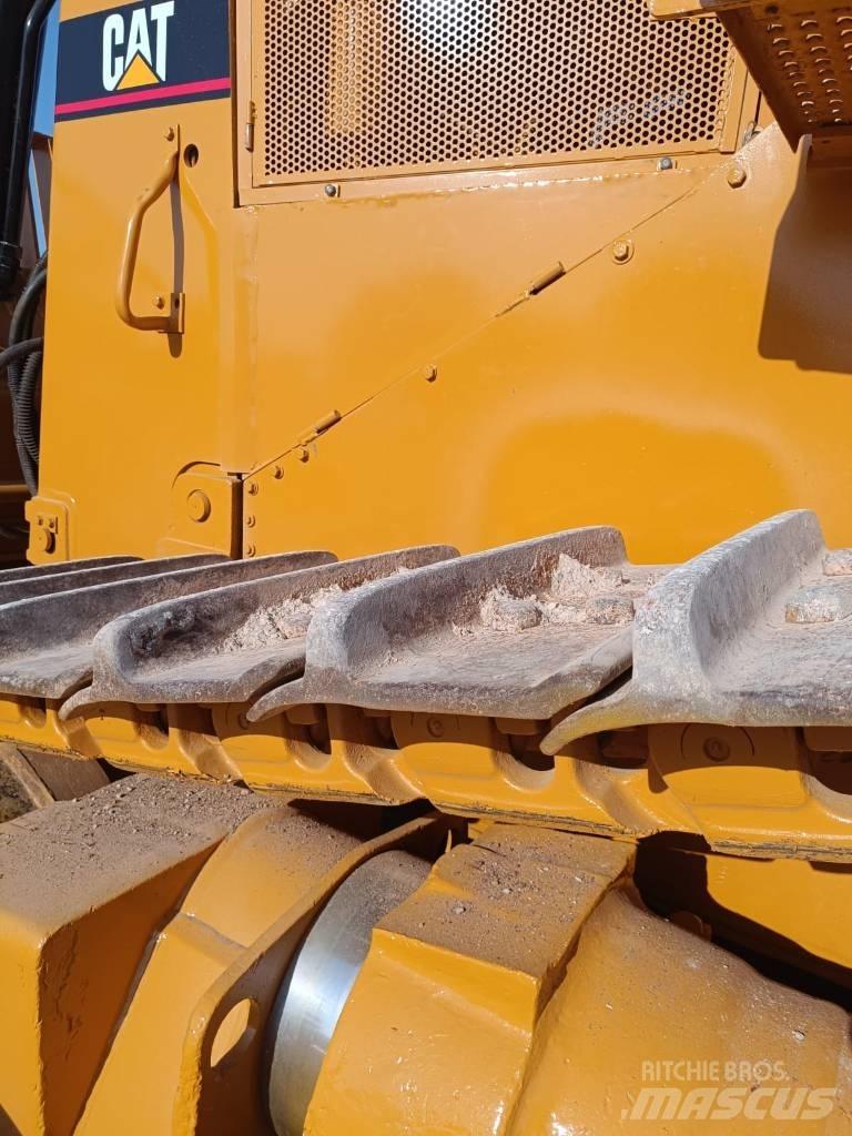 CAT D 9 R Buldožeri gusjeničari