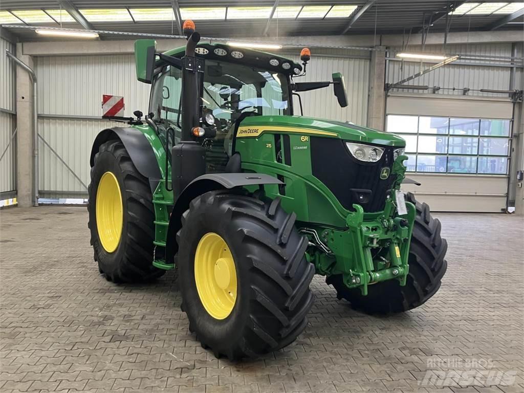John Deere 6R 215 Traktori