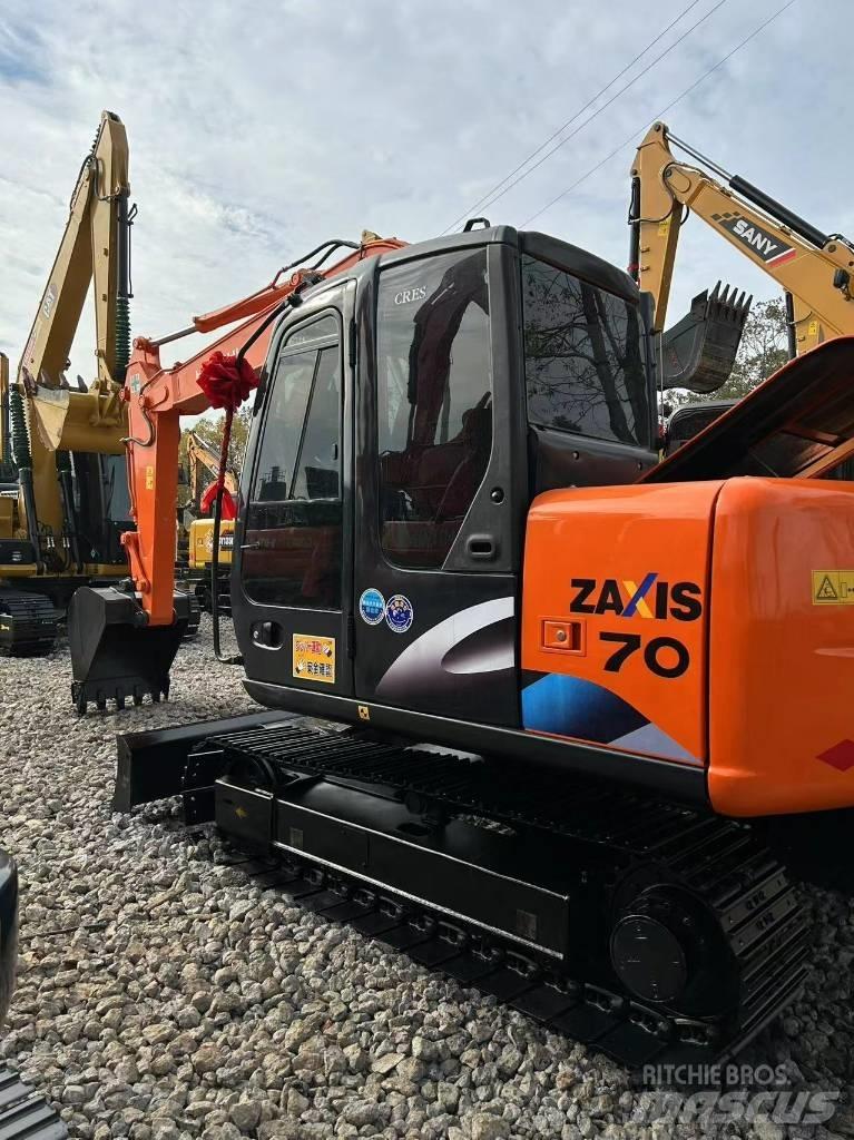 Hitachi 70 Bageri gusjeničari