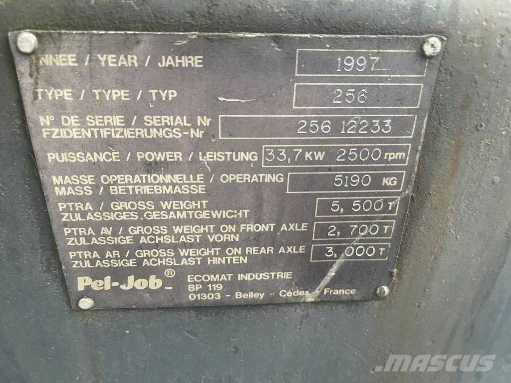  Peljop EW 256 Bageri na kotačima