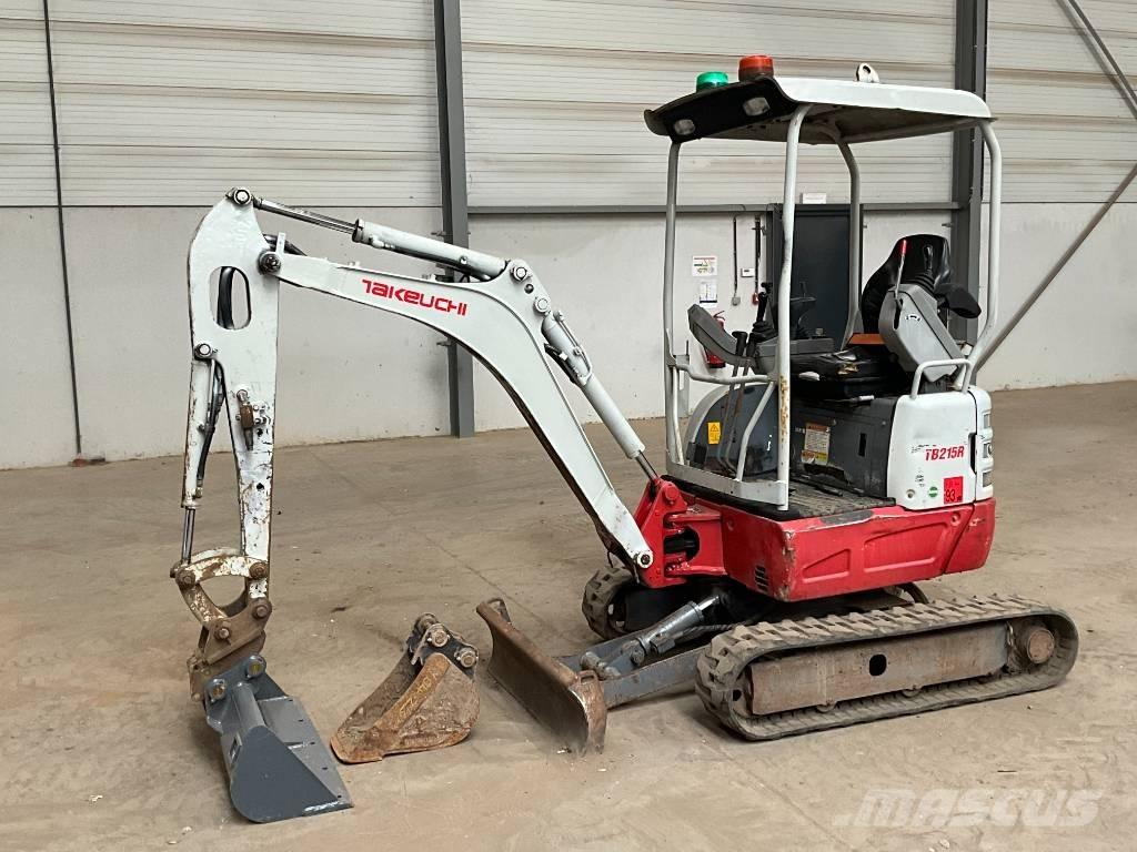 Takeuchi TB 215 R Mini bageri <7t