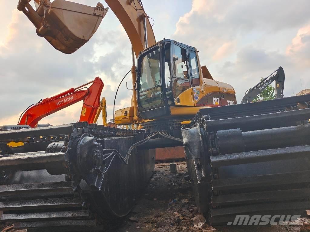 CAT 320 C Amfibijski bageri