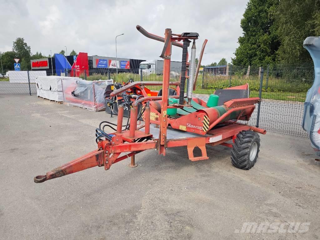 Kverneland UN 7517 Ovijači bala