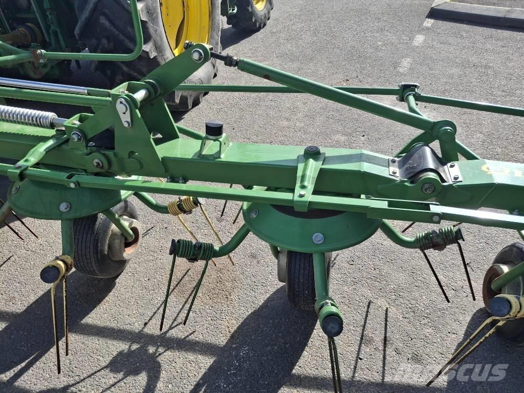Krone KW 7.92/8 Okretači i sakupljači sijena